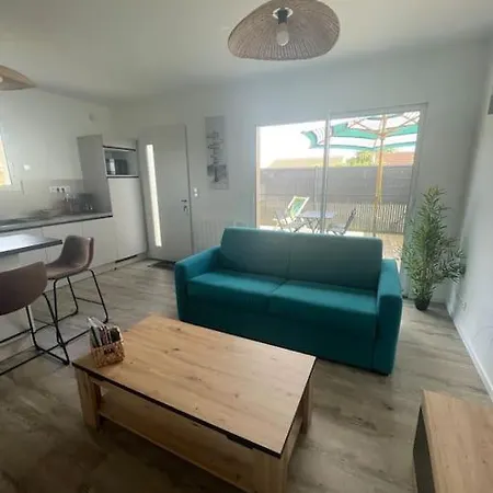 Location T2 Neuf Apartment *